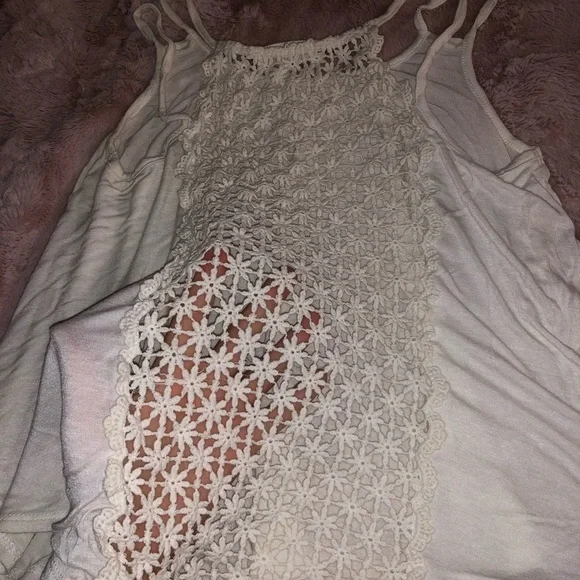 NEW Flowy White Laced Back Tank - Monteau - Picture 5 of 5